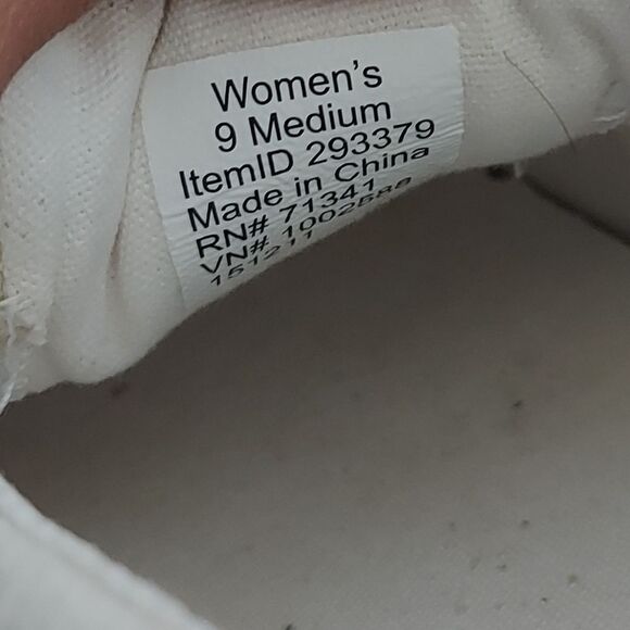 LL Bean Women's Cream Leather Slip On Comfort Loafer Boat Shoes Size 9M - Picture 9 of 11